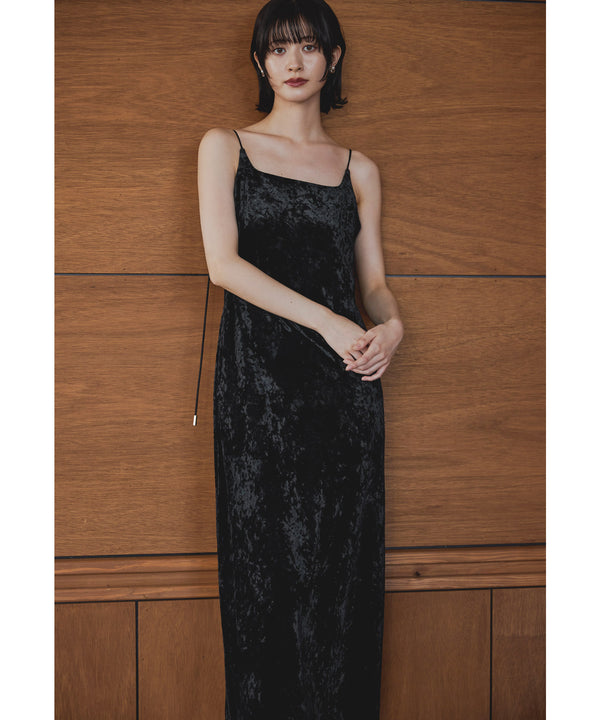 {"color":"\u30d6\u30e9\u30c3\u30af","info":"model\uff1aH166cm size\uff1aM"}