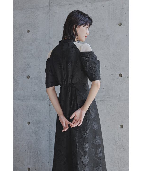 {"color":"\u30d6\u30e9\u30c3\u30af","info":"model\uff1aH166cm size\uff1aM"}