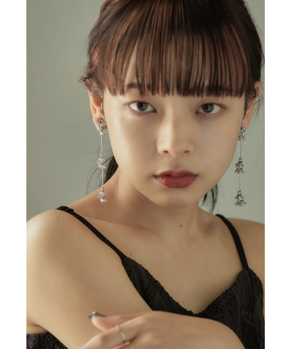 {"color":"\u30b7\u30eb\u30d0\u30fc","info":""}