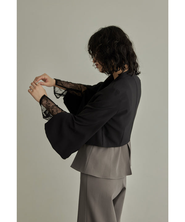 {"color":"\u30d6\u30e9\u30c3\u30af","info":"model\uff1aH167cm size\uff1a9\u53f7"}