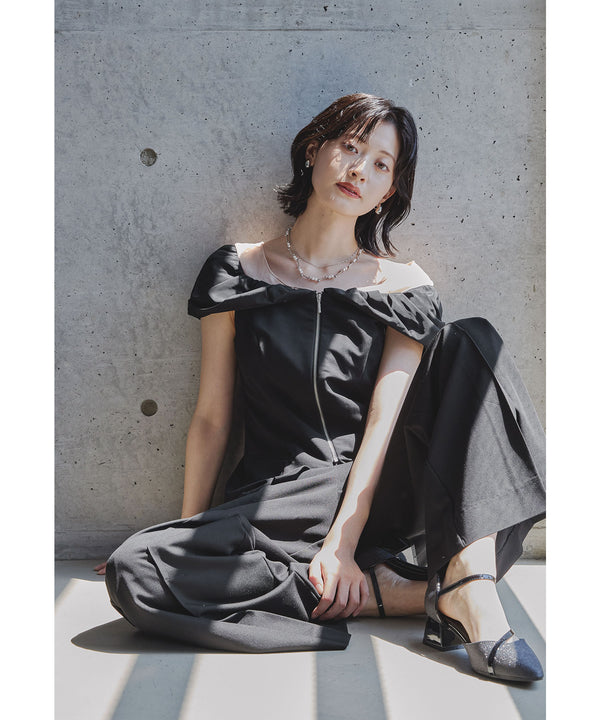 {"color":"\u30d6\u30e9\u30c3\u30af","info":"model\uff1aH166cm size\uff1aM"}