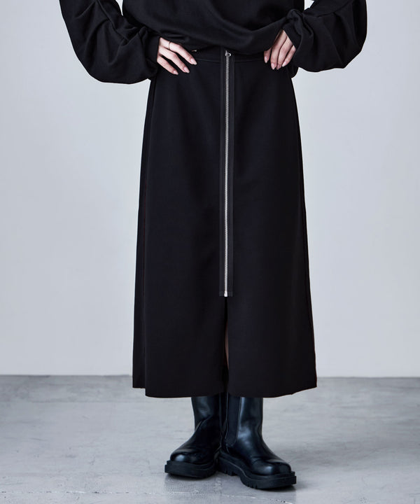 {"color":"\u30d6\u30e9\u30c3\u30af","info":"model\uff1aH166cm size\uff1aM"}