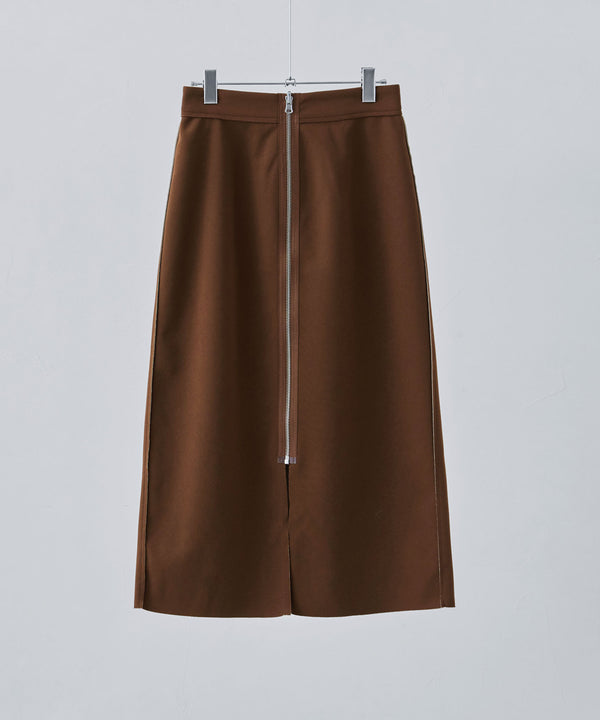 {"color":"\u30d6\u30e9\u30a6\u30f3","info":""}