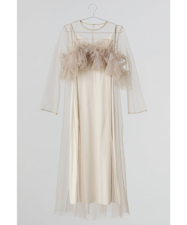 {"color":"\u30d9\u30fc\u30b8\u30e5","info":""}