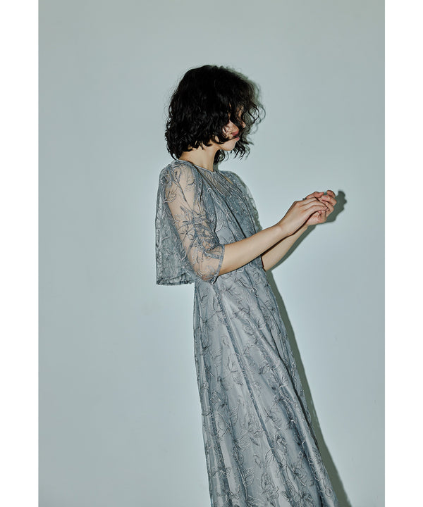 {"color":"\u30d6\u30eb\u30fc\u30b0\u30ec\u30fc","info":"model\uff1aH166cm size\uff1aM"}