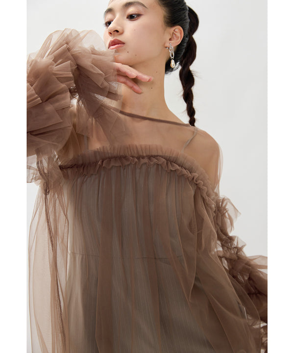 {"color":"\u30d6\u30e9\u30a6\u30f3","info":"model\uff1aH165cm size\uff1aF"}