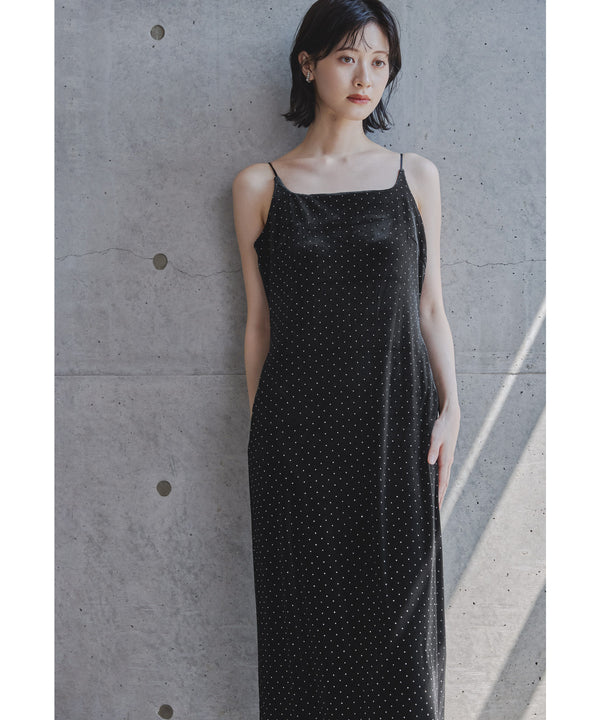 {"color":"\u30d6\u30e9\u30c3\u30af\u30b7\u30eb\u30d0\u30fc","info":"model\uff1aH166cm size\uff1aM"}