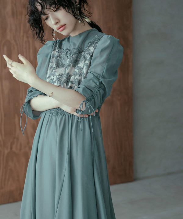 {"color":"\u30e9\u30a4\u30c8\u30ab\u30fc\u30ad","info":"model\uff1aH167cm size\uff1aM"}