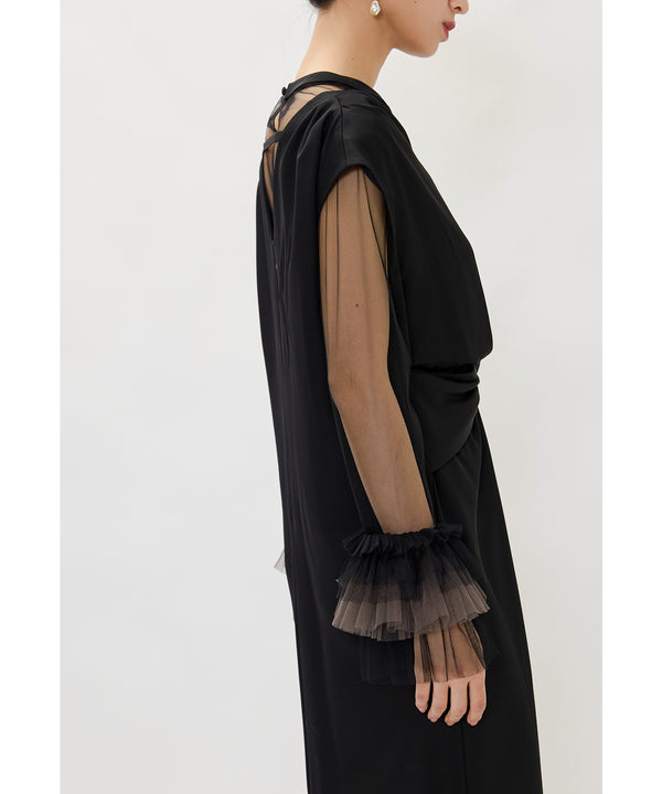 {"color":"\u30d6\u30e9\u30c3\u30af","info":"model\uff1aH165cm size\uff1aM"}