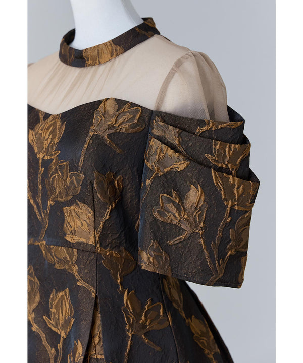 {"color":"","info":""}