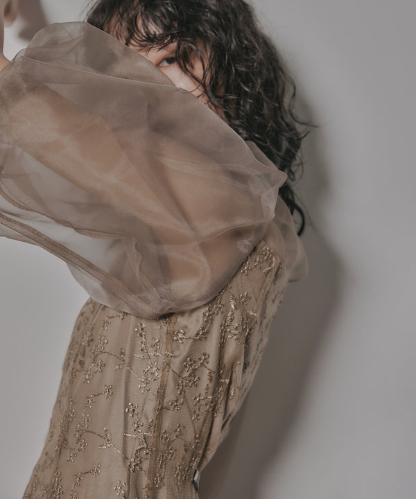 {"color":"\u30e2\u30ab","info":"model\uff1aH166cm size\uff1aM"}