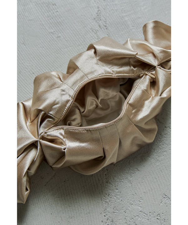 {"color":"","info":""}