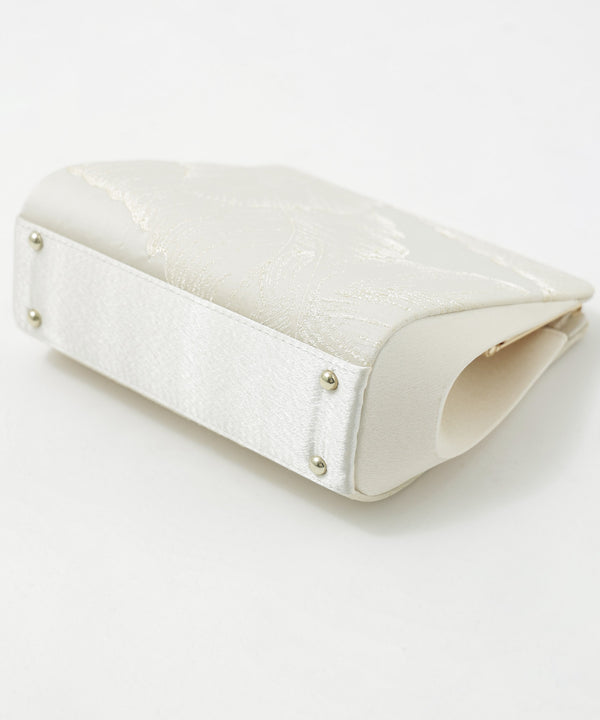 {"color":"","info":""}