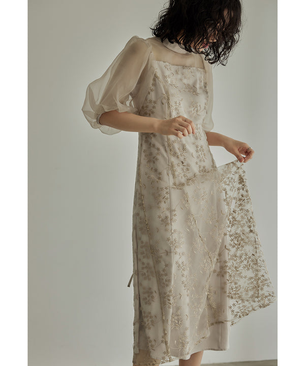 {"color":"\u30d9\u30fc\u30b8\u30e5","info":"model\uff1aH166cm size\uff1aM"}