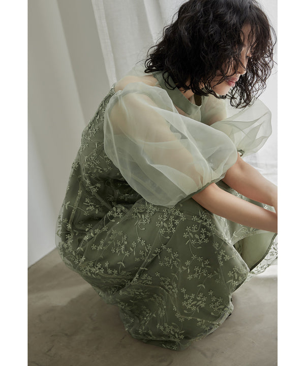 {"color":"\u30b0\u30ea\u30fc\u30f3","info":"model\uff1aH166cm size\uff1aM"}