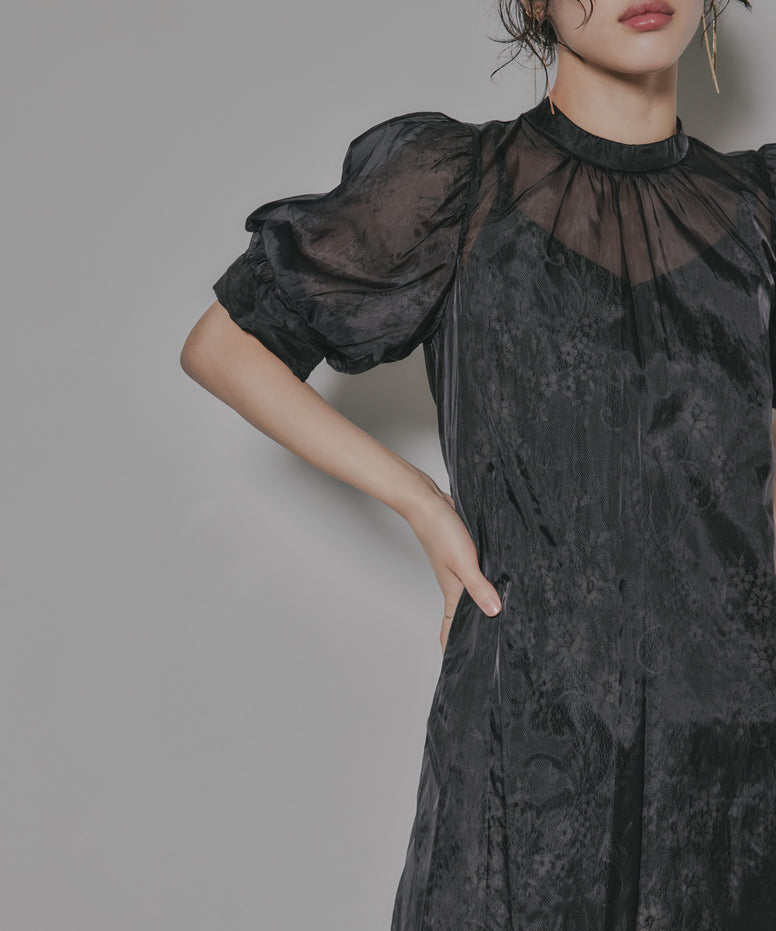 {"color":"\u30d6\u30e9\u30c3\u30af","info":"model\uff1aH167cm size\uff1aM"}