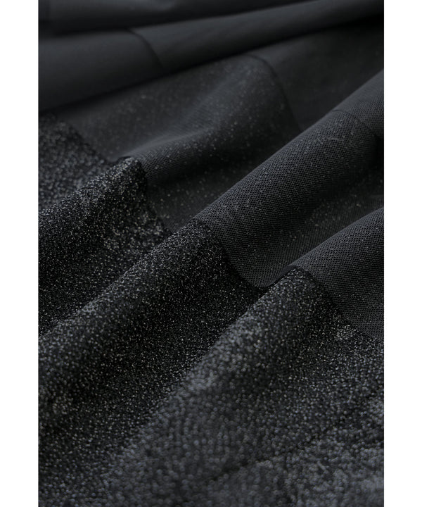 {"color":"","info":""}