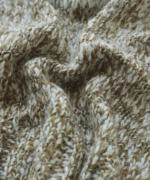 {"color":"","info":""}