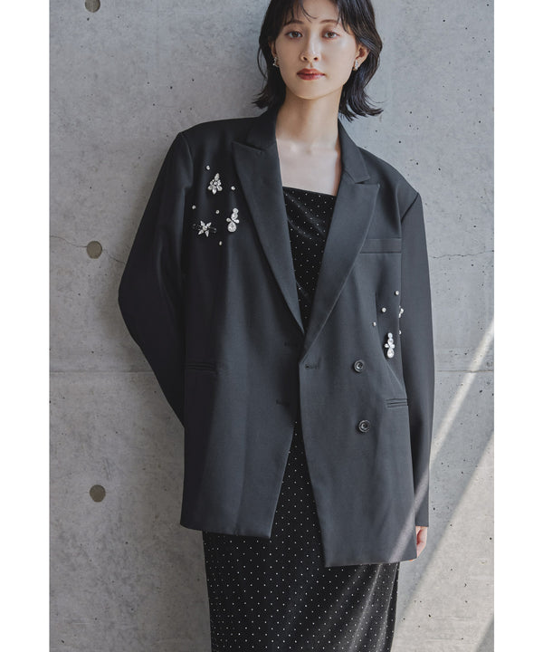 {"color":"\u30d6\u30e9\u30c3\u30af","info":"model\uff1aH166cm size\uff1aM"}