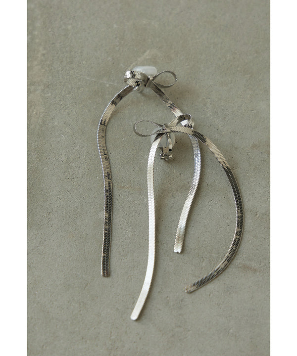 {"color":"\u30b7\u30eb\u30d0\u30fc","info":""}