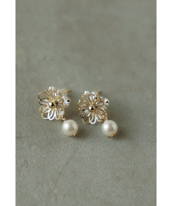 {"color":"\u30b4\u30fc\u30eb\u30c9","info":""}