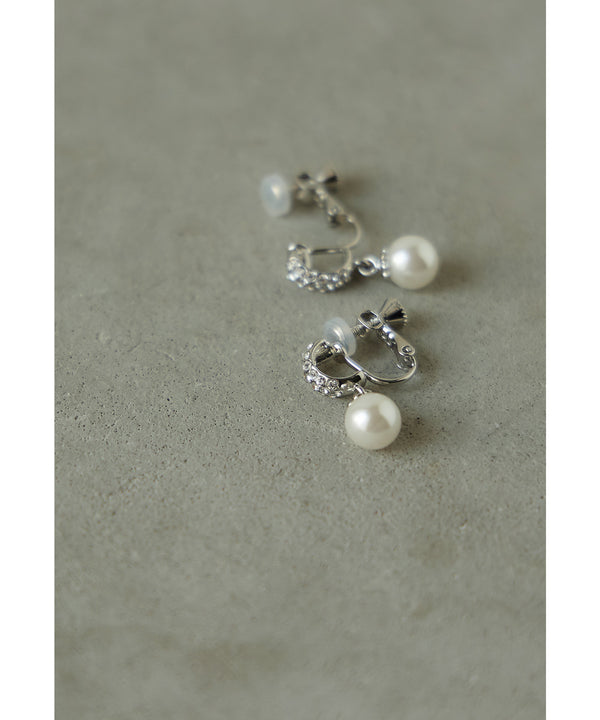 {"color":"\u30b7\u30eb\u30d0\u30fc","info":""}