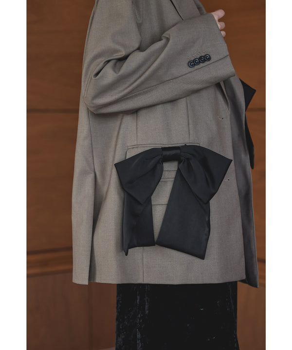 {"color":"\u30d9\u30fc\u30b8\u30e5","info":"model\uff1aH166cm size\uff1aM"}