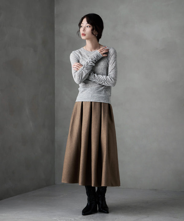 {"color":"\u6762\u30b0\u30ec\u30fc","info":"model\uff1aH166cm size\uff1aM"}