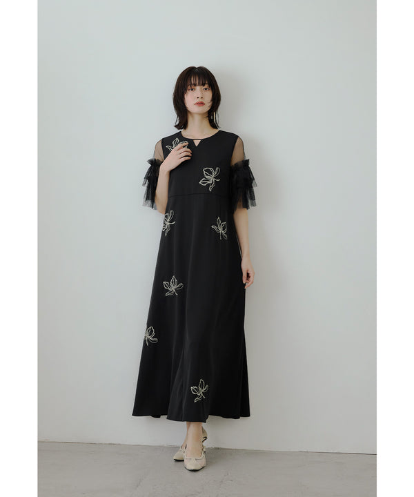 {"color":"\u30d6\u30e9\u30c3\u30af","info":"model\uff1aH166cm size\uff1aM"}