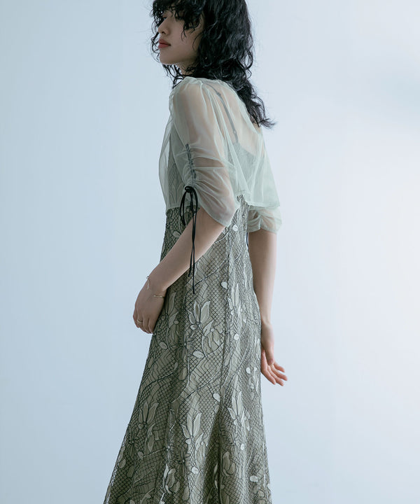 {"color":"\u30b0\u30ea\u30fc\u30f3","info":"model\uff1aH167cm size\uff1aM"}