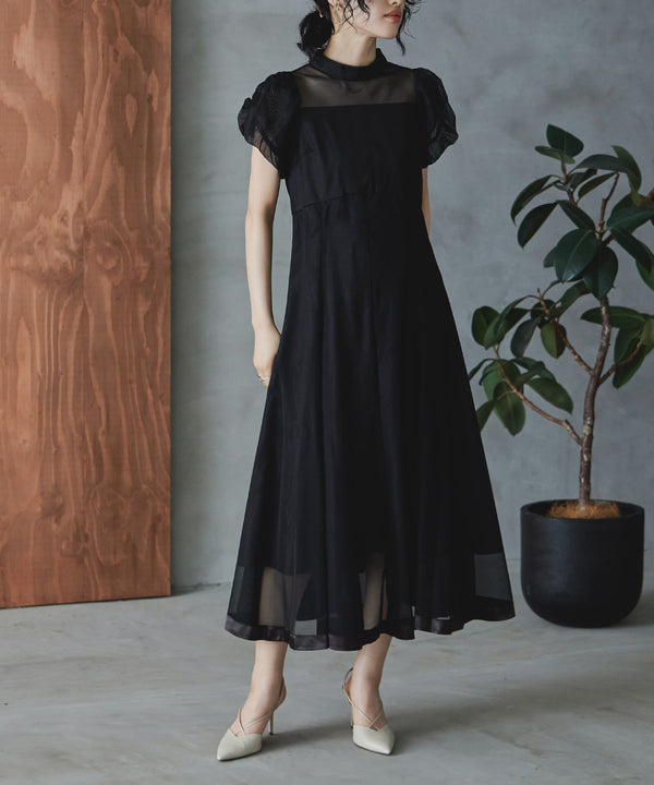 {"color":"\u30d6\u30e9\u30c3\u30af","info":"model\uff1aH167cm size\uff1aM"}