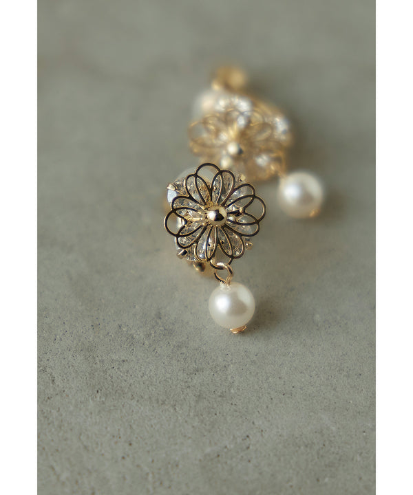 {"color":"\u30b4\u30fc\u30eb\u30c9","info":""}