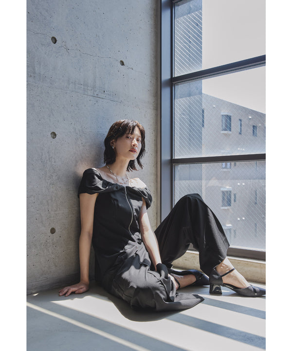 {"color":"\u30d6\u30e9\u30c3\u30af","info":"model\uff1aH166cm size\uff1aM"}