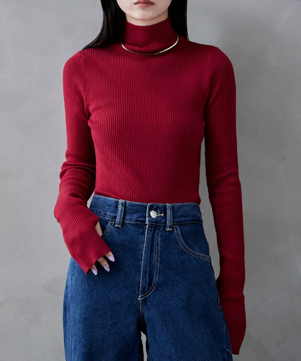 {"color":"\u30ec\u30c3\u30c9","info":"model\uff1aH163cm size\uff1aF"}
