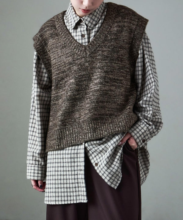 {"color":"\u30d6\u30e9\u30a6\u30f3","info":"model\uff1aH158cm size\uff1aM"}