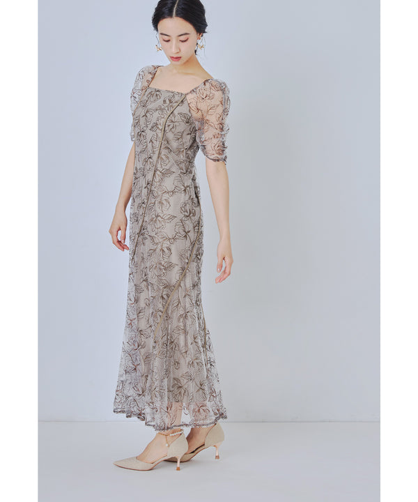 {"color":"\u30d6\u30e9\u30a6\u30f3","info":"model\uff1aH165cm size\uff1aM"}
