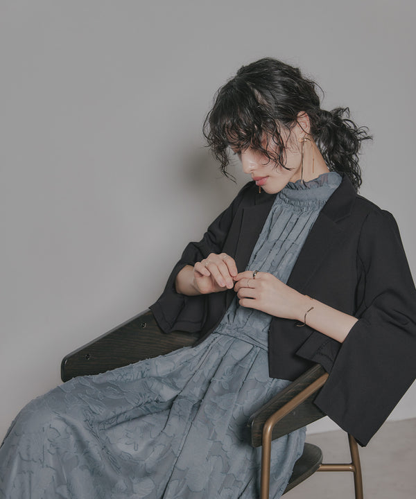 {"color":"\u30d6\u30e9\u30c3\u30af","info":"model\uff1aH167cm size\uff1a9\u53f7"}