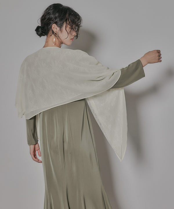 {"color":"\u30d9\u30fc\u30b8\u30e5","info":"model\uff1aH167cm size\uff1aM"}