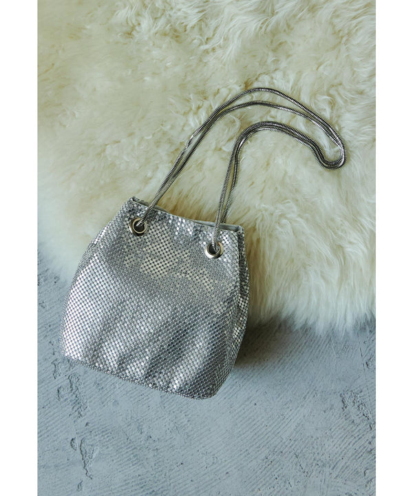 {"color":"","info":""}