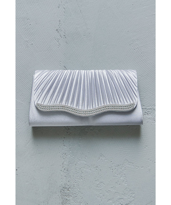 {"color":"\u30b7\u30eb\u30d0\u30fc","info":""}