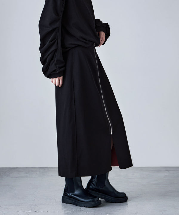 {"color":"\u30d6\u30e9\u30c3\u30af","info":"model\uff1aH166cm size\uff1aM"}