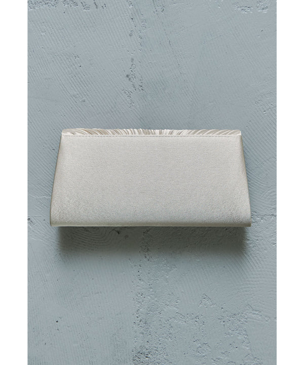 {"color":"","info":""}