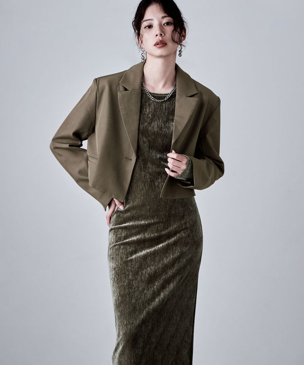 {"color":"\u30b0\u30ec\u30fc\u30b8\u30e5","info":"model\uff1aH166cm size\uff1aF"}