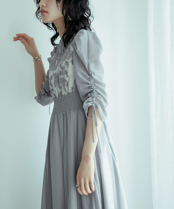 {"color":"\u30d6\u30eb\u30fc\u30b0\u30ec\u30fc","info":"model\uff1aH167cm size\uff1aM"}