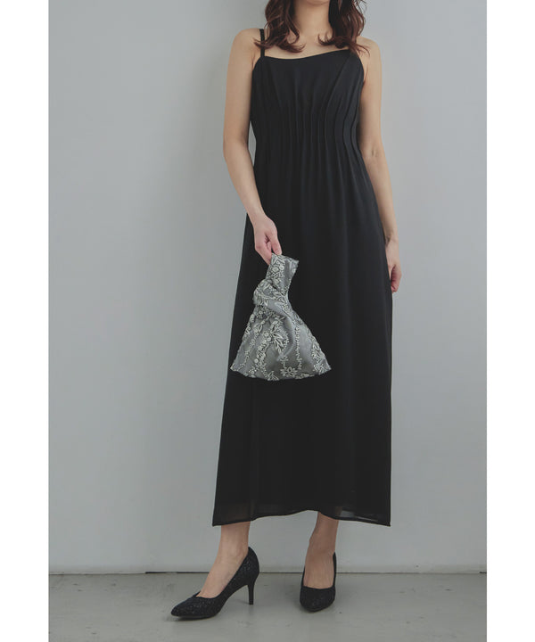 {"color":"\u30b7\u30eb\u30d0\u30fc","info":""}