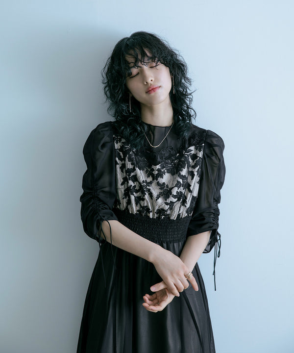 {"color":"\u30d6\u30e9\u30c3\u30af","info":"model\uff1aH167cm size\uff1aM"}