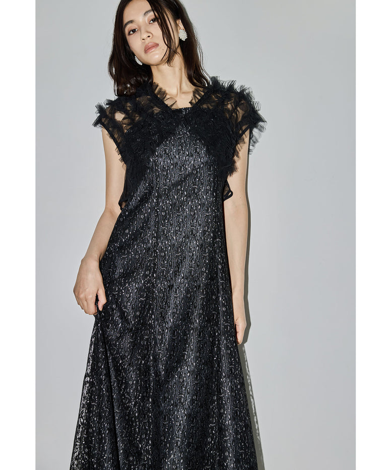 {"color":"\u30d6\u30e9\u30c3\u30af","info":"model\uff1aH165cm size\uff1aM"}