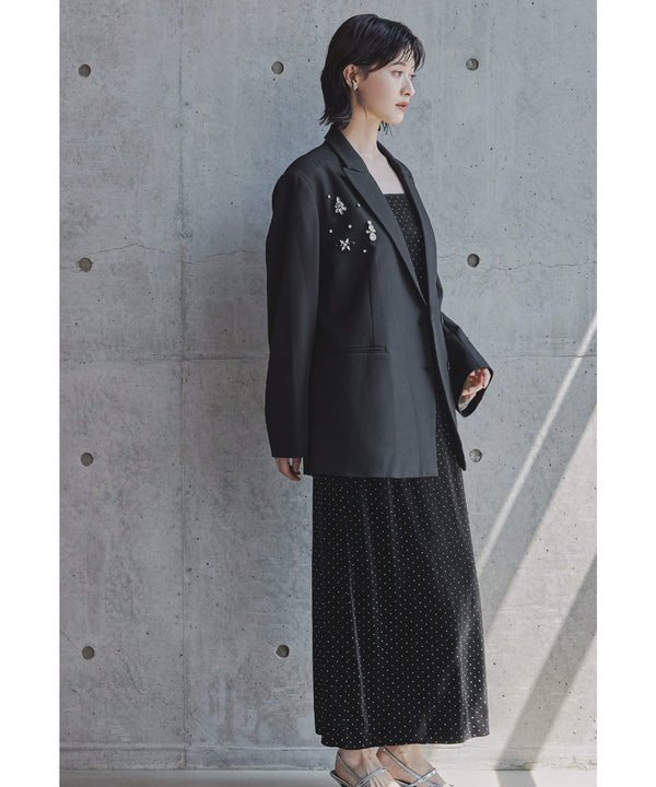 {"color":"\u30d6\u30e9\u30c3\u30af","info":"model\uff1aH166cm size\uff1aM"}