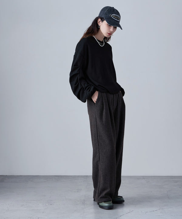 {"color":"\u30d6\u30e9\u30c3\u30af","info":"model\uff1aH166cm size\uff1aM"}