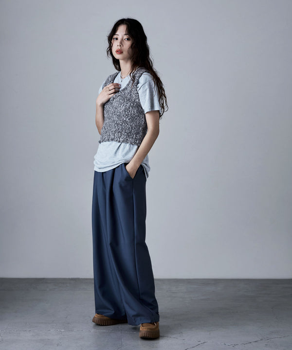 {"color":"\u30b0\u30ec\u30fc","info":"model\uff1aH166cm size\uff1aF"}